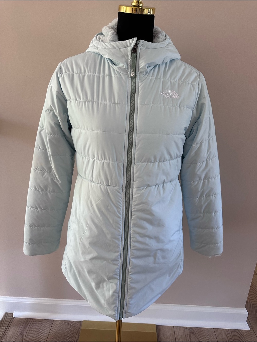 The North Face Girls' Pale Blue Hooded Puffer Coat Size XL (18)